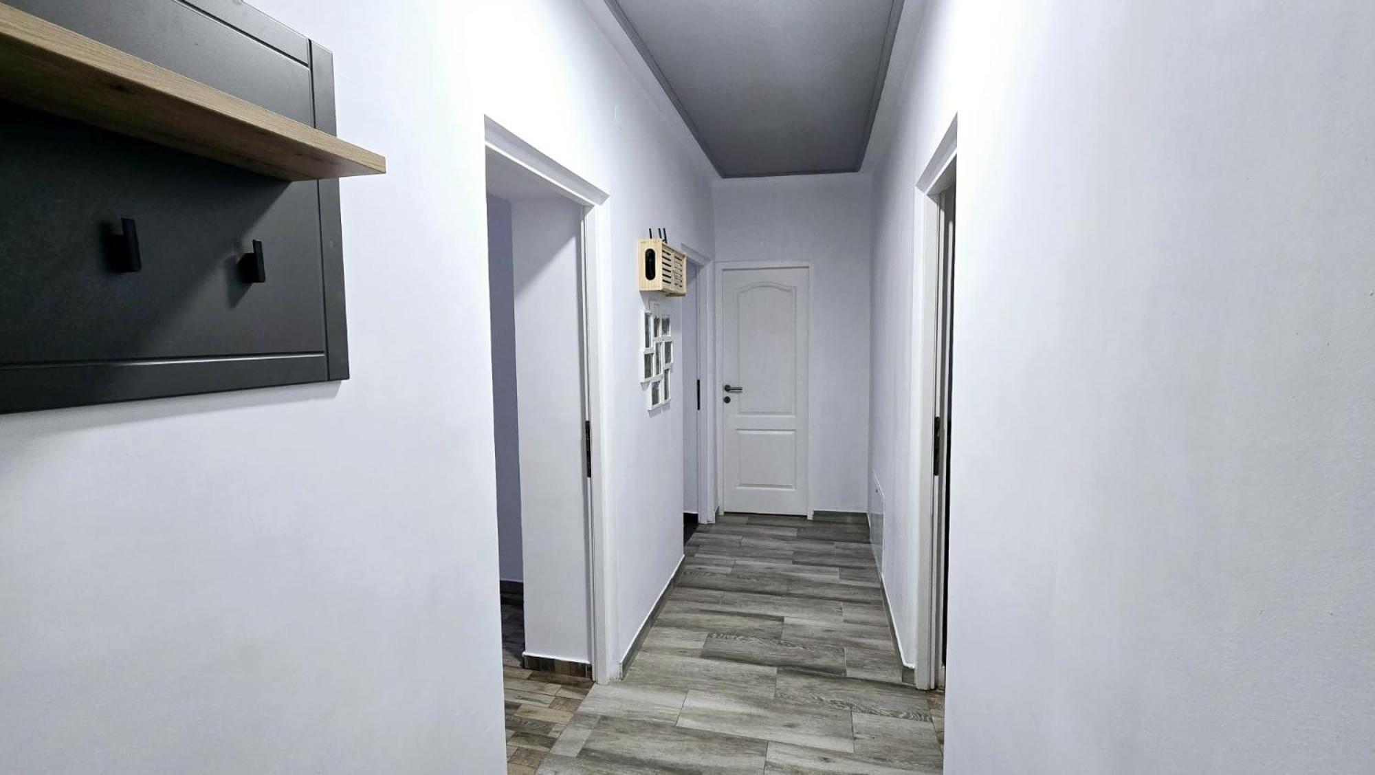Apartament 3 Camere Hd Хунедоара Екстериор снимка