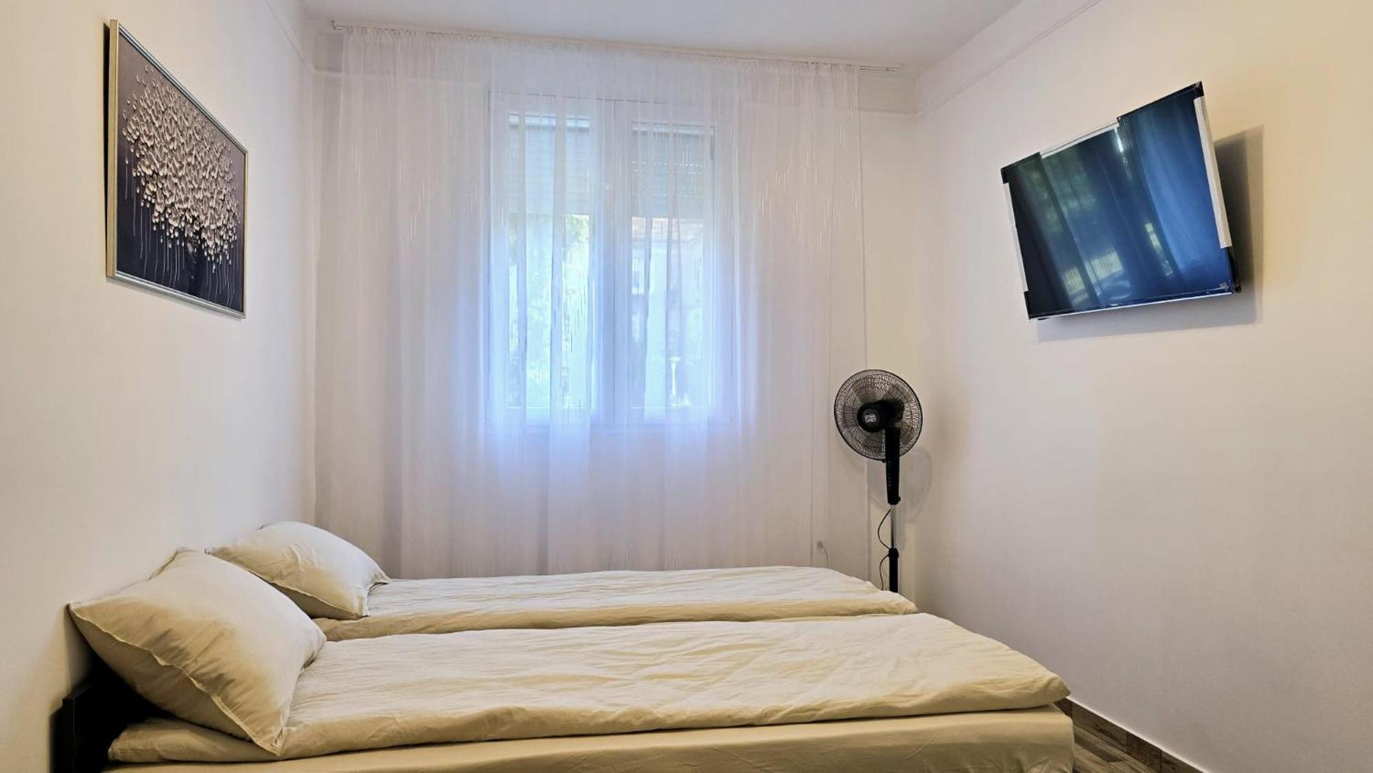 Apartament 3 Camere Hd Хунедоара Екстериор снимка