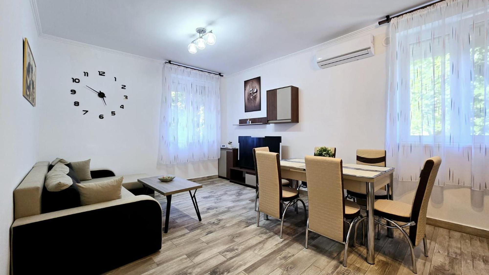 Apartament 3 Camere Hd Хунедоара Екстериор снимка