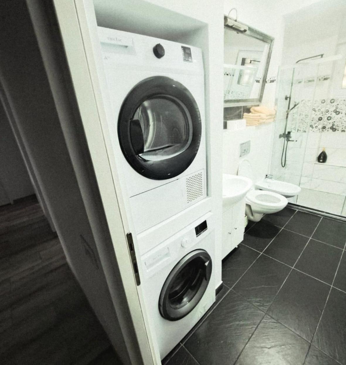 Apartament 3 Camere Hd Хунедоара Екстериор снимка
