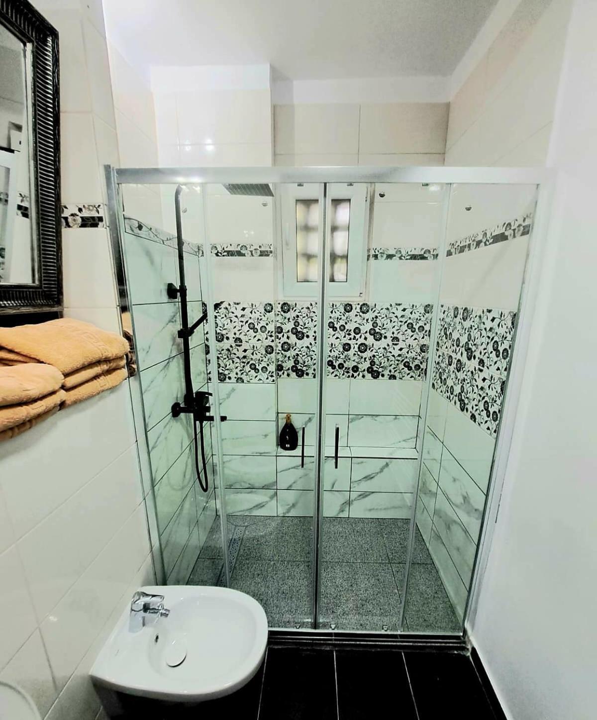 Apartament 3 Camere Hd Хунедоара Екстериор снимка